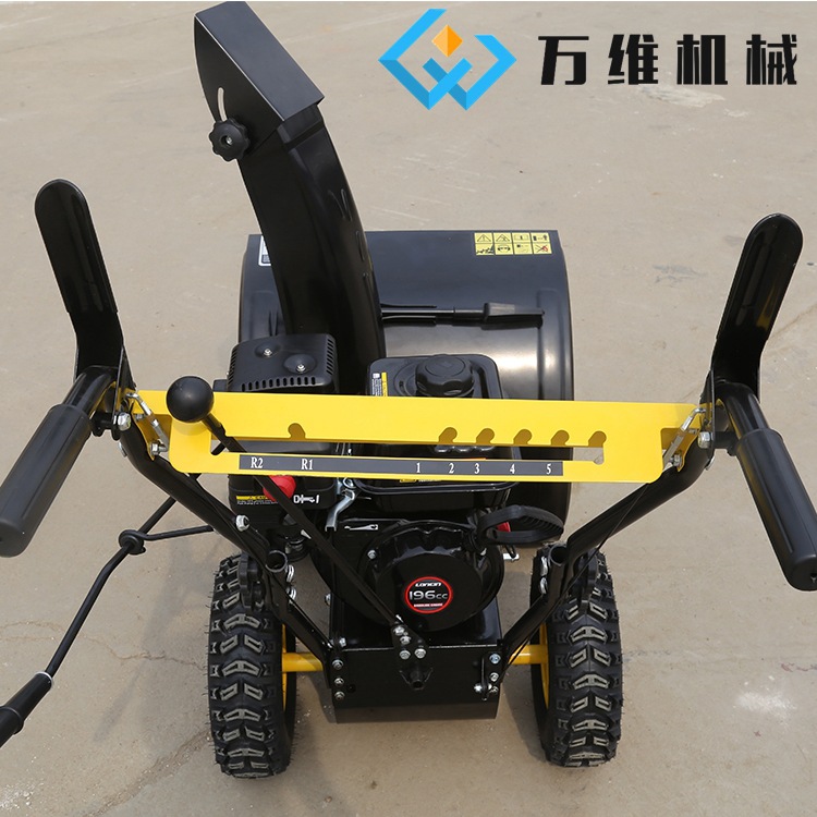 手推除雪抛雪机 冬季商用物业多功能全自动清雪扫雪机价格厂家