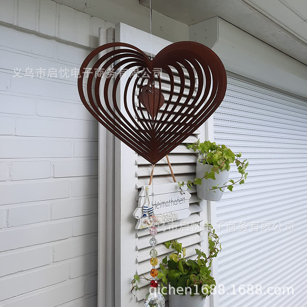 Factory direct sales supply Amazon independent station rusty metal wind chimes 3D heart wind chimes garden outdoor decoration