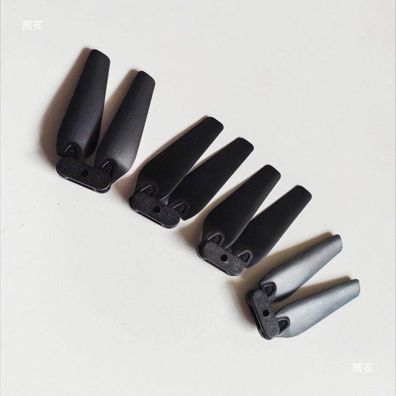 Remote controlled quadcopter folding aircraft accessories, propellers, wings, wind blades, wing hooks, fan blades, propeller clips