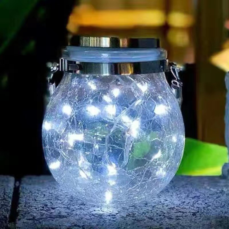 Solar powered cracked lights, outdoor courtyard gardens, internet famous small courtyard landscaping, balcony atmosphere decoration, hanging tree lights
