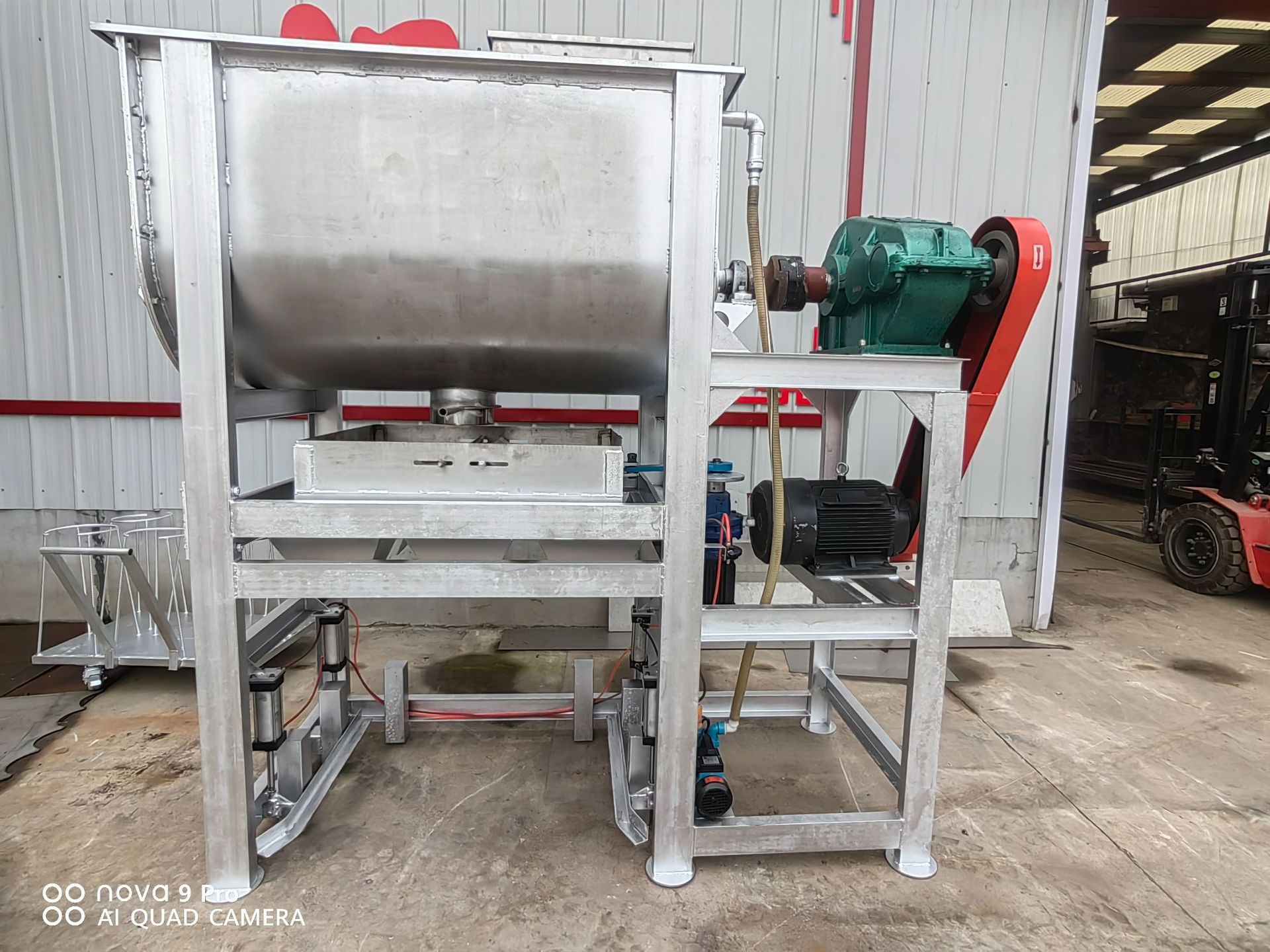 Stainless steel horizontal double helix mixer, chemical powder mixer, industrial mixer