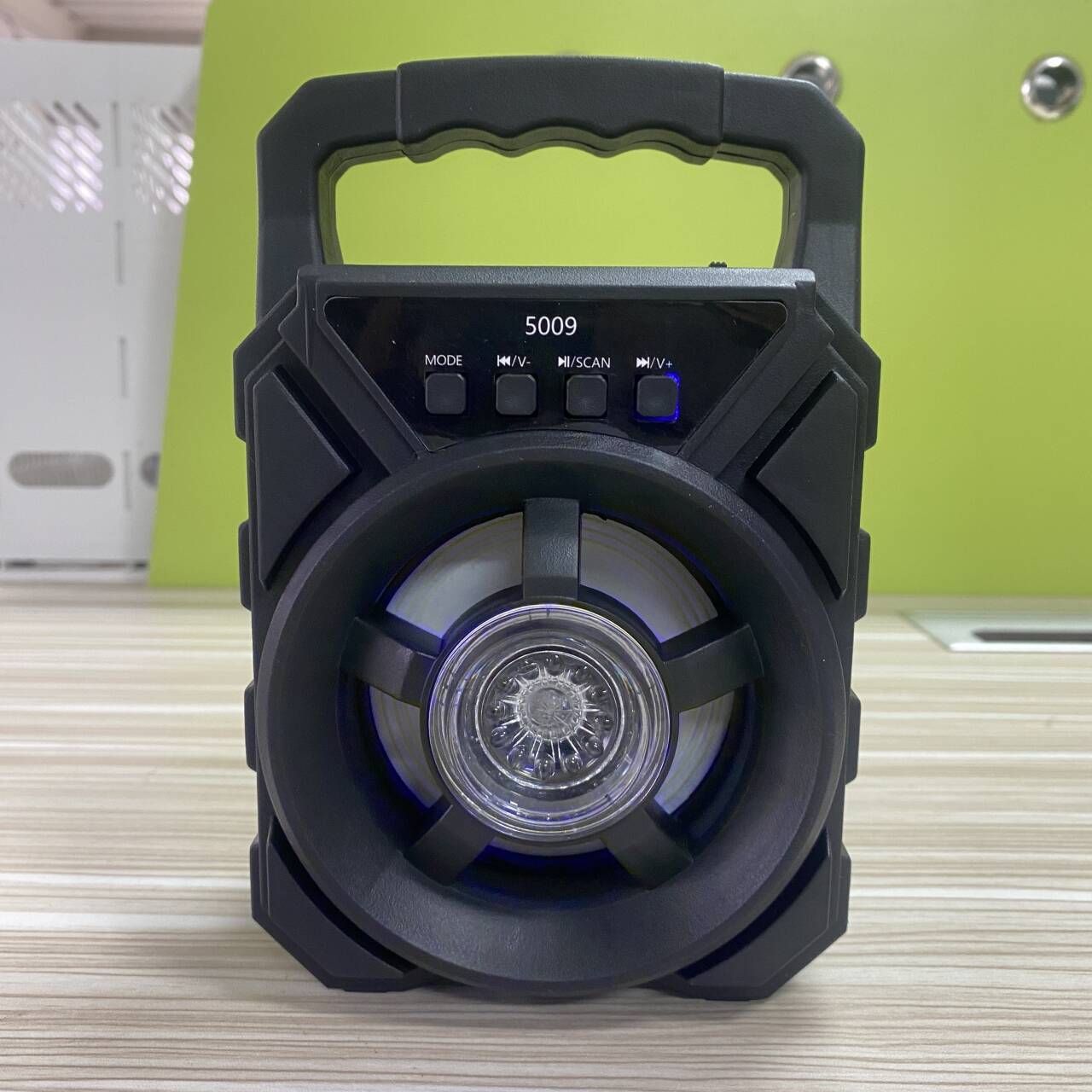 Портативная Bluetooth колонка модель 5009 (3 дюйма)