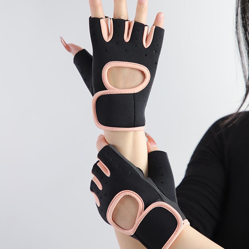 Half finger sports gloves, weightlifting and fitness gloves, outdoor sports cycling, breathable and shock-absorbing riding gloves