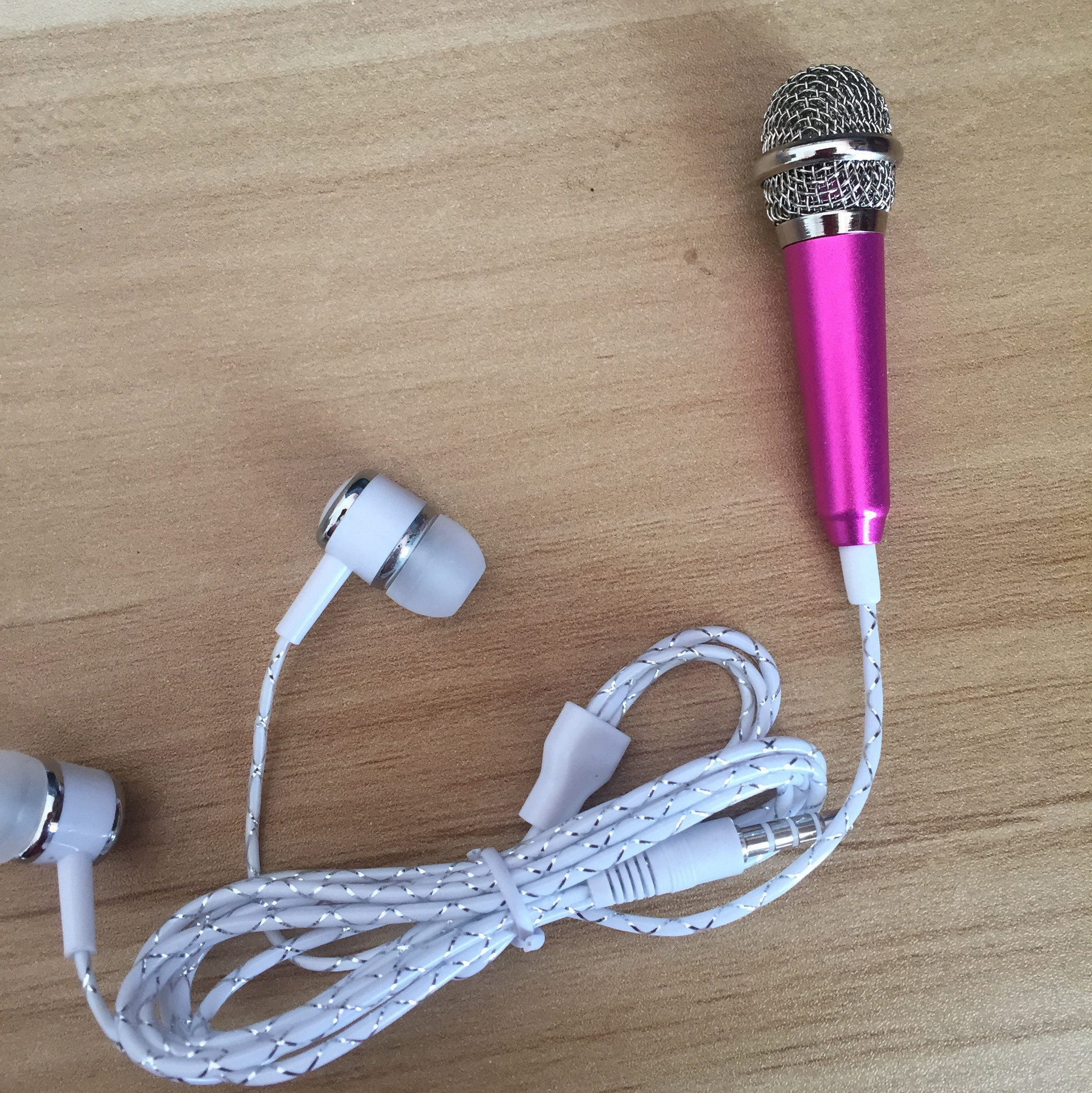 Беспроводной всенаправленный микрофон Small Microphone