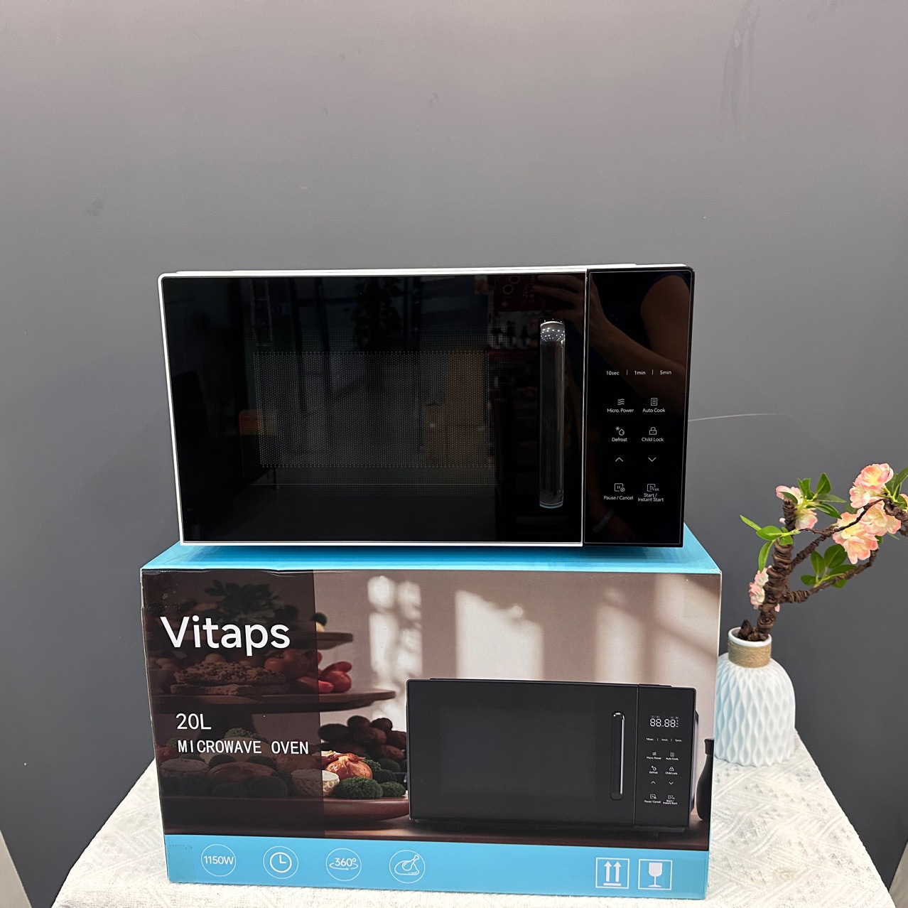 Микроволновая печь Vitaps сенсорная с зеркальной панелью