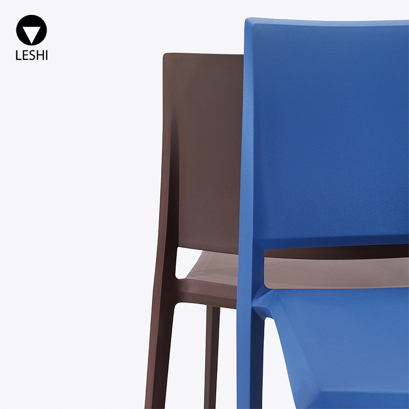 Nordic minimalist chairs can be stacked for home use, living rooms, hotels, kitchens, canteens, plastic backrests, dining chairs, and chairs