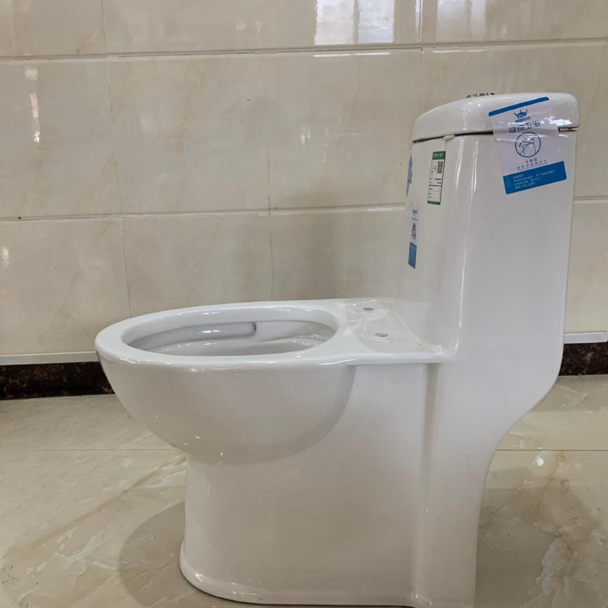 Специальный унитаз для проекта украшения дома, водосберегающий, бесшумный, ультра-водоворот со смывом, цельный керамический унитаз для квартирной ванной комнаты