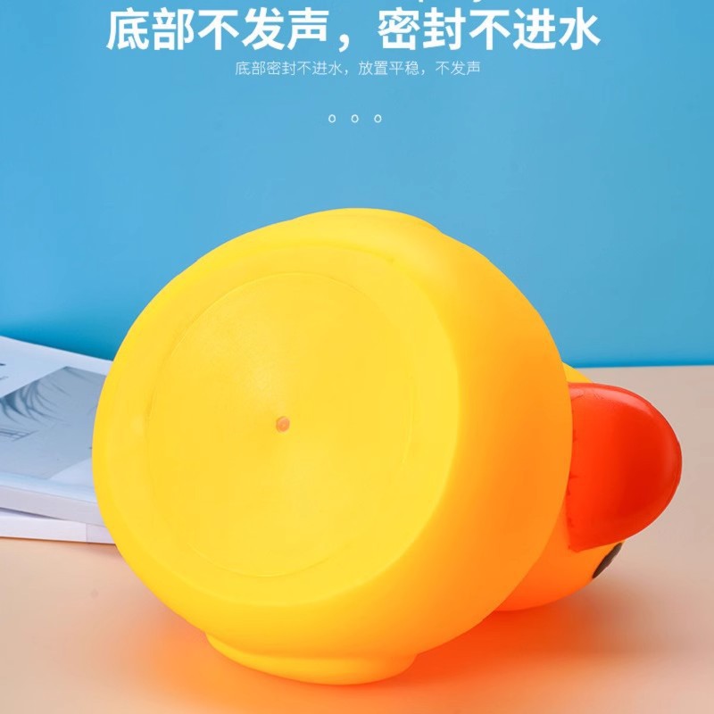 Baby bath toy, yellow duck, children's swimming pool, playing in the water, pinching, making noise, internet celebrity, little duck, boy and girl, baby