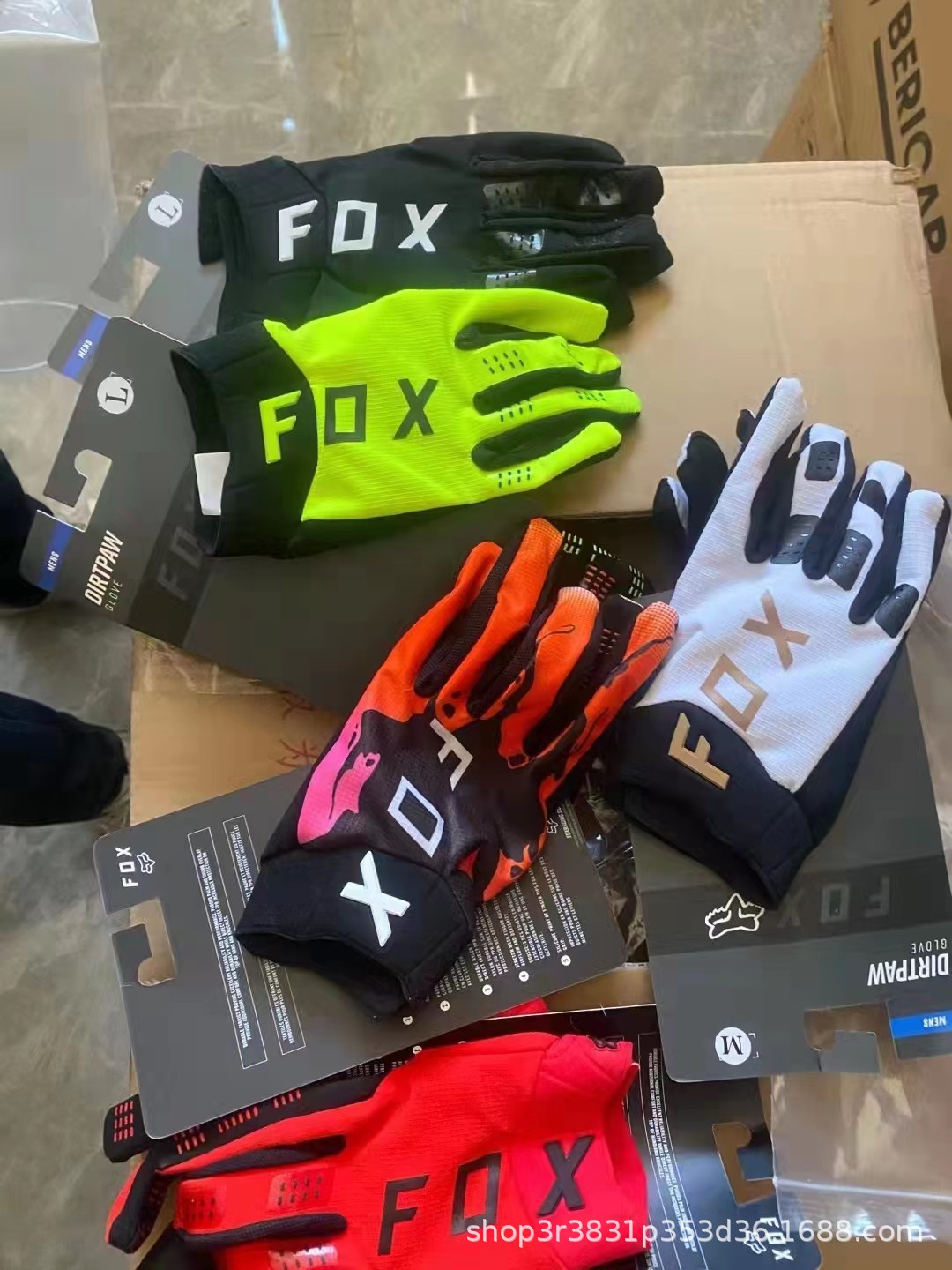 Full finger motorcycle riding, touchscreen gloves, outdoor wear-resistant, reflective, breathable, night riding, anti-skid protection