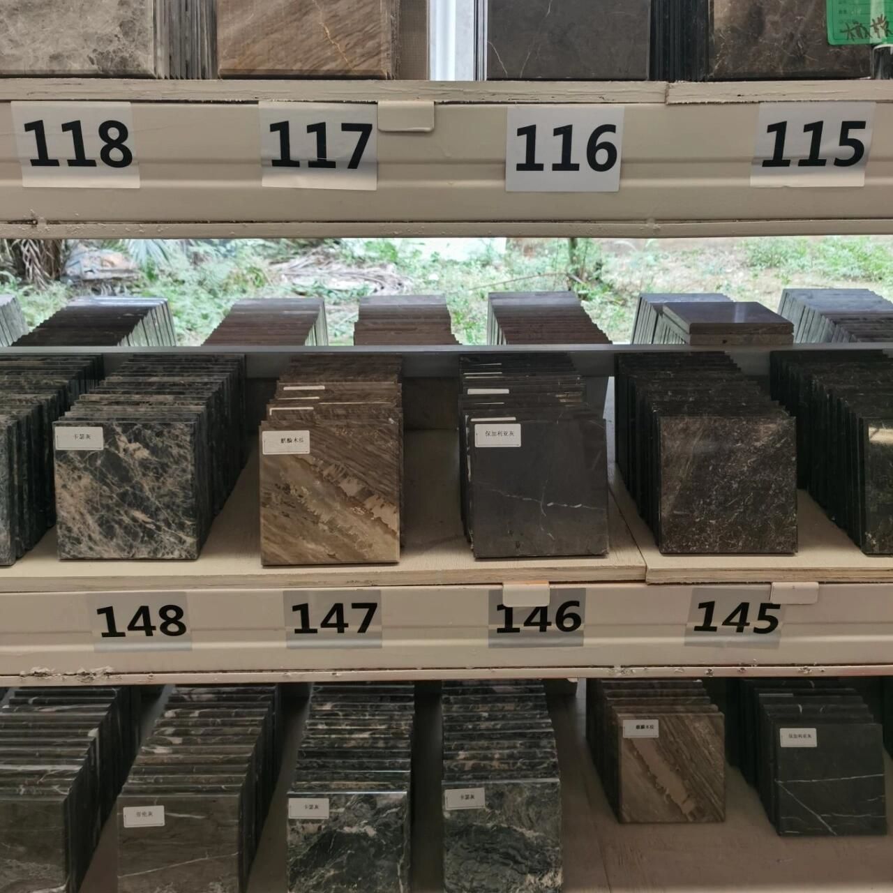 Раковина из бежевого мрамора Lyme Stone Gold