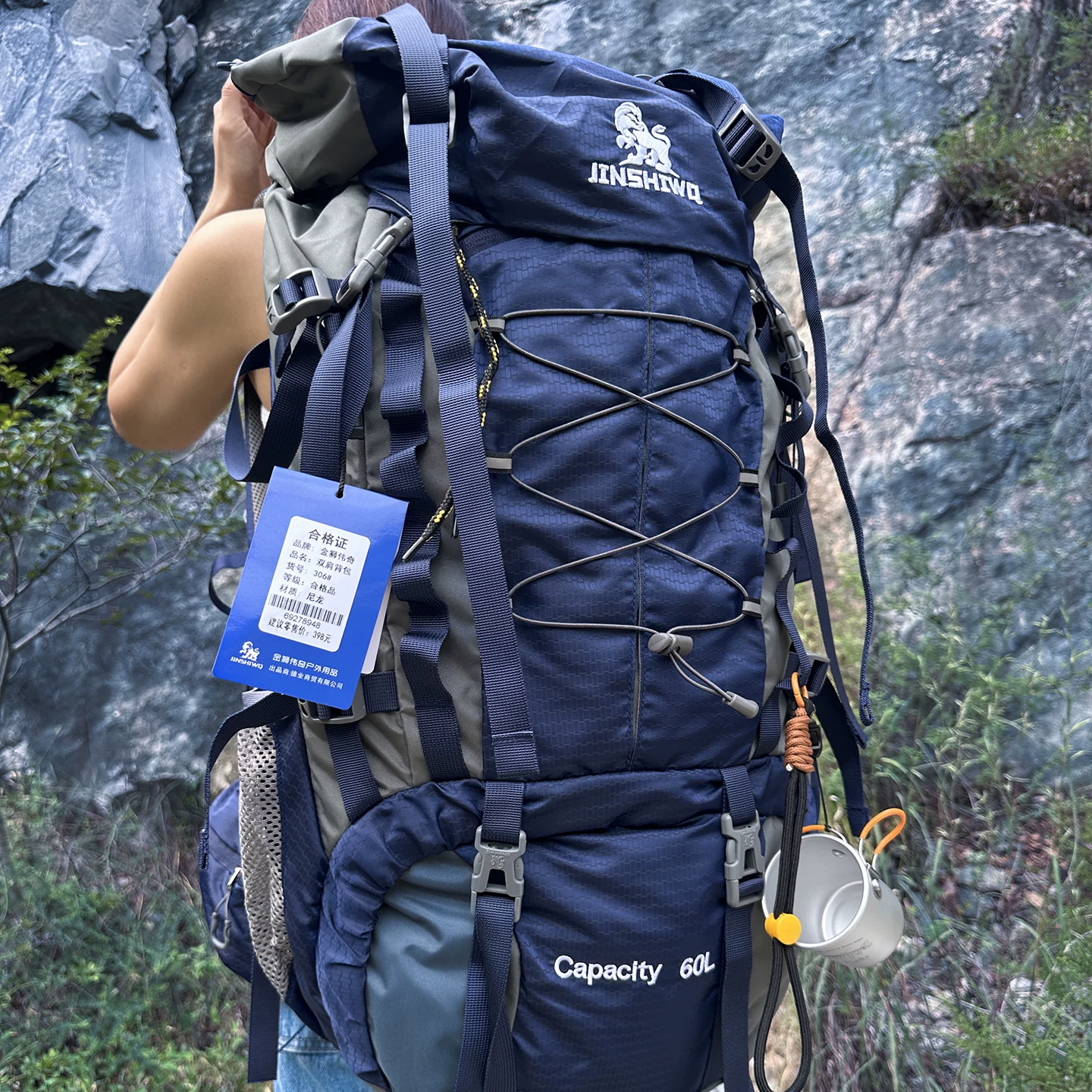 Outdoor professional hiking bag, large capacity hiking bag, camping waterproof backpack carrying system, 60L men's and women's models