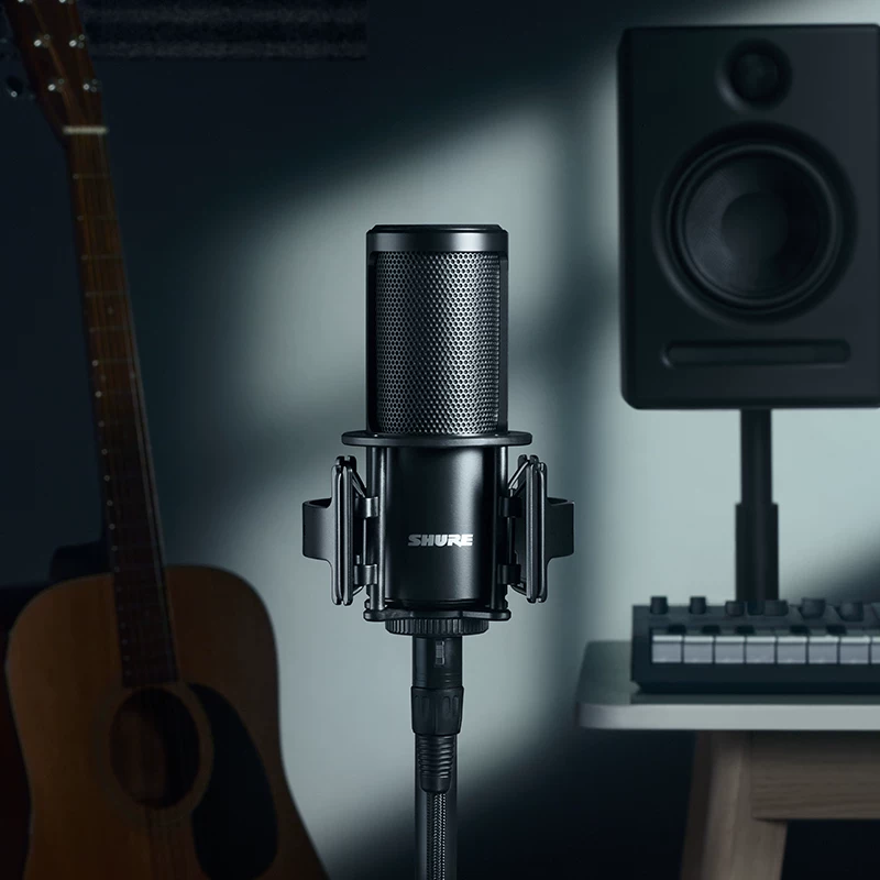 Конденсаторный студийный микрофон Shure SM4 с большой диафрагмой