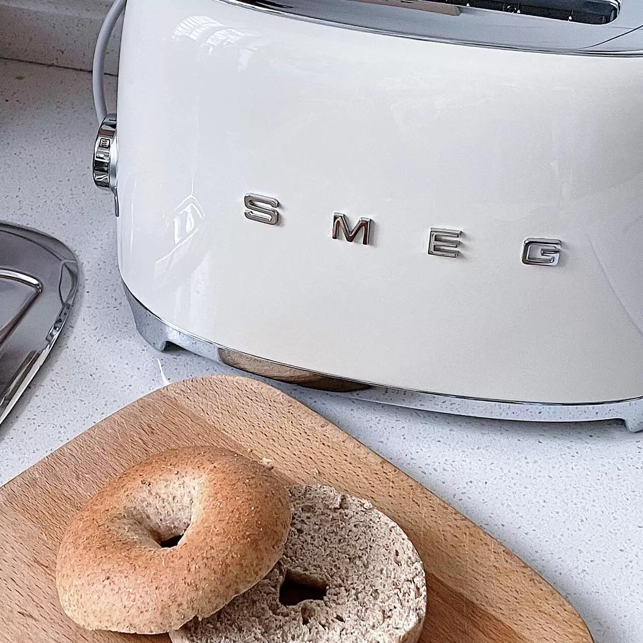 Тостер SMEG TSF01 Ретро
