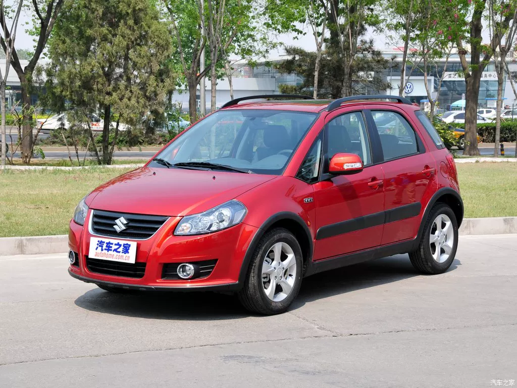 Адаптированный Changan Suzuki Tianyu 2011 Два задние задние стержни, чтобы окружать верхние полосы защиты от защиты от Collision и нижних стержней