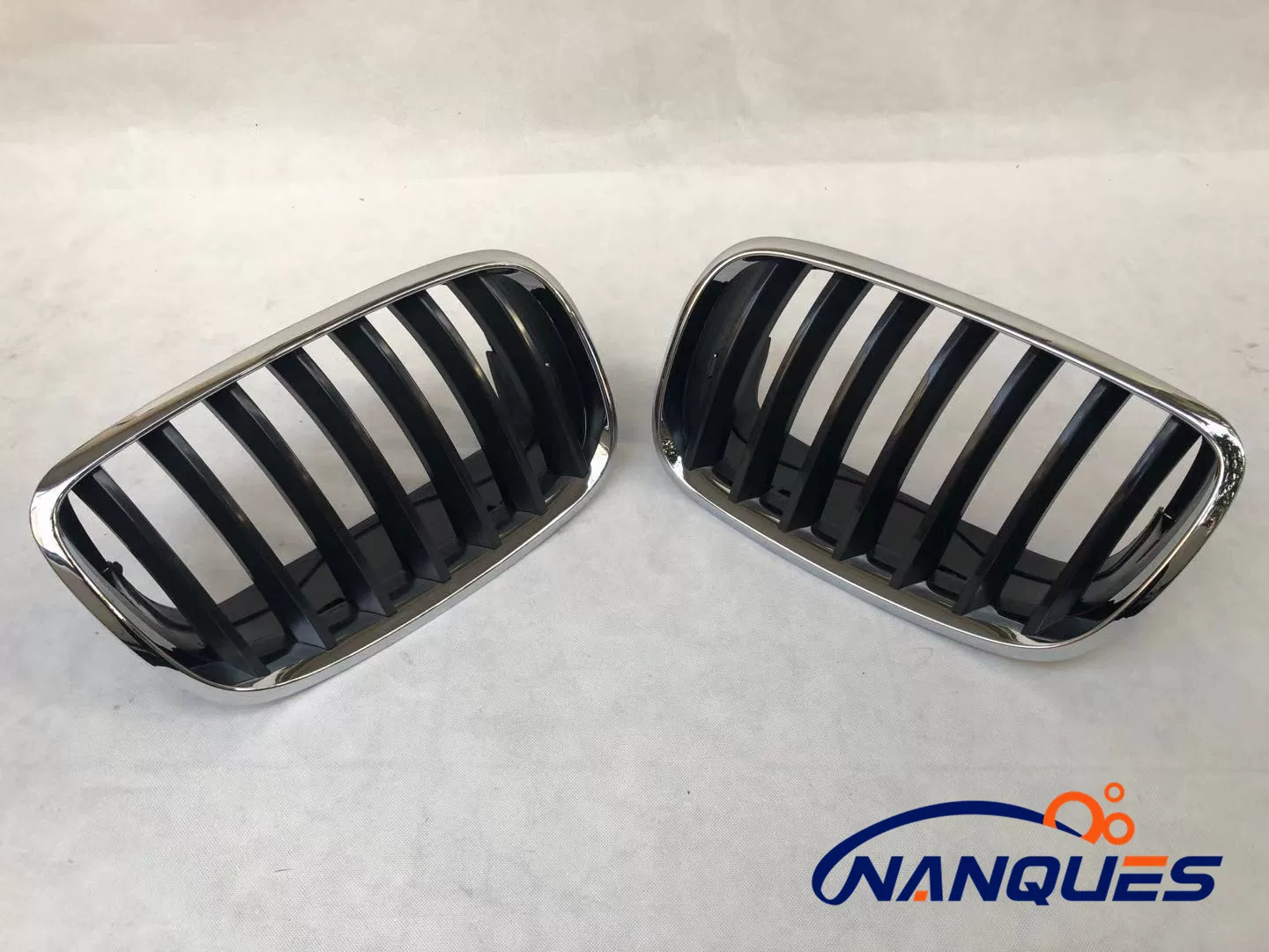Применимо к BMW x5 Center Grid E70 Black Center Center Grid X5E70 Объективная сетка Центральной сетки x6.