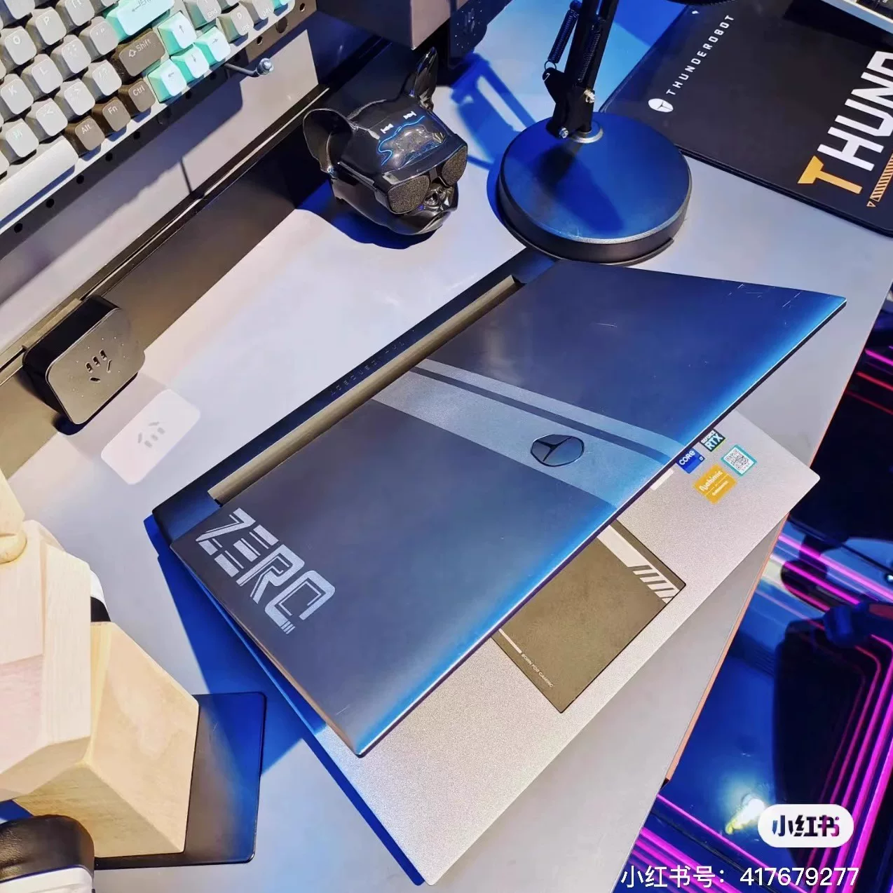 雷神 Студенческий игровой ноутбук Zero2025 с 18-ядерным процессором 5080 RTX9090