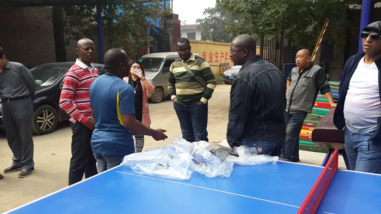 Indoor standard table tennis table, home folding table tennis table, folding table tennis table tennis table, competition table tennis pool table