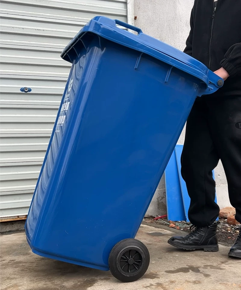 Shanghai classification dedicated outdoor large garbage bin 240 liters commercial dry and wet sanitation bin kitchen waste property community with wheels