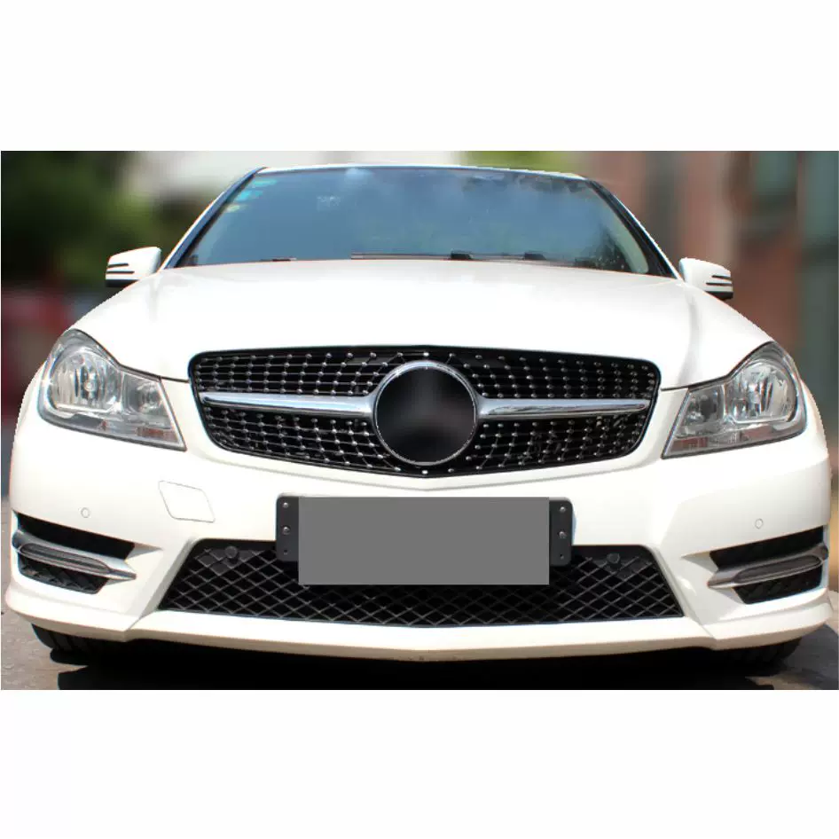 Правильно установлен C -Класс Mercedes -Benz W204 средняя сеть W203 Модификация Starry Sky C180 Вертикальная полоса C200L14 AMGT Grille C63