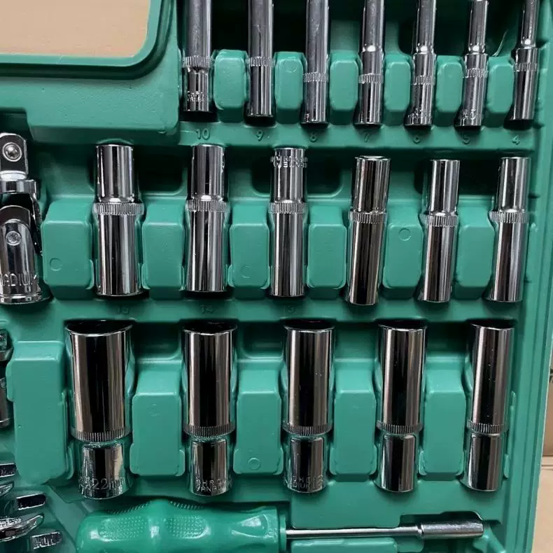 German quality auto repair tool set of 216 pieces, 72 teeth professional socket wrench set