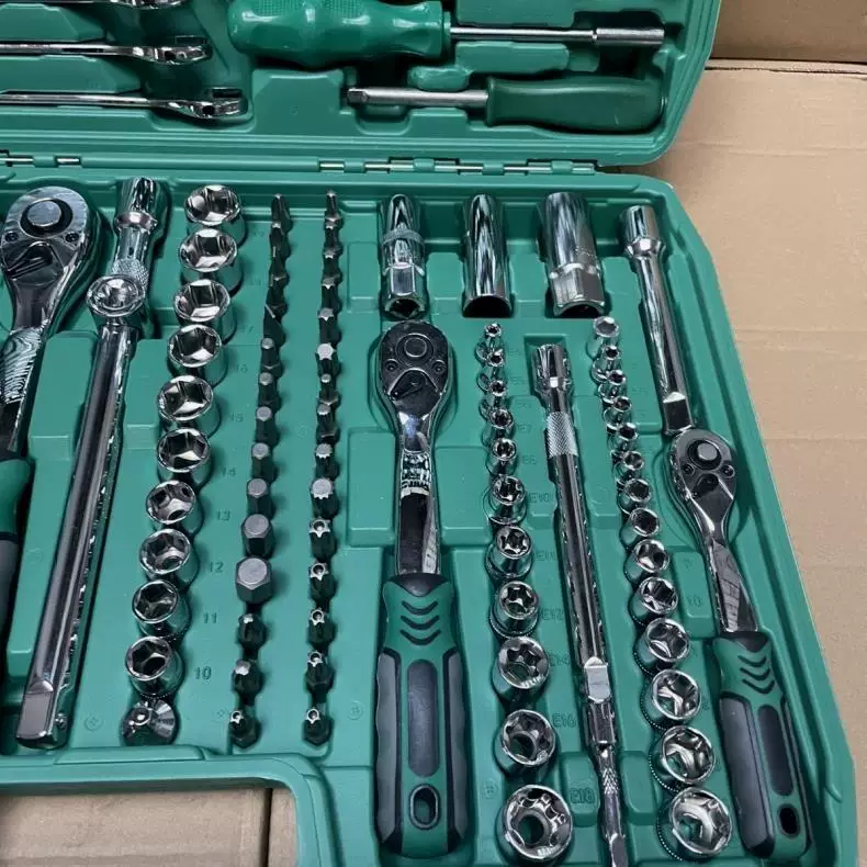 German quality auto repair tool set of 216 pieces, 72 teeth professional socket wrench set