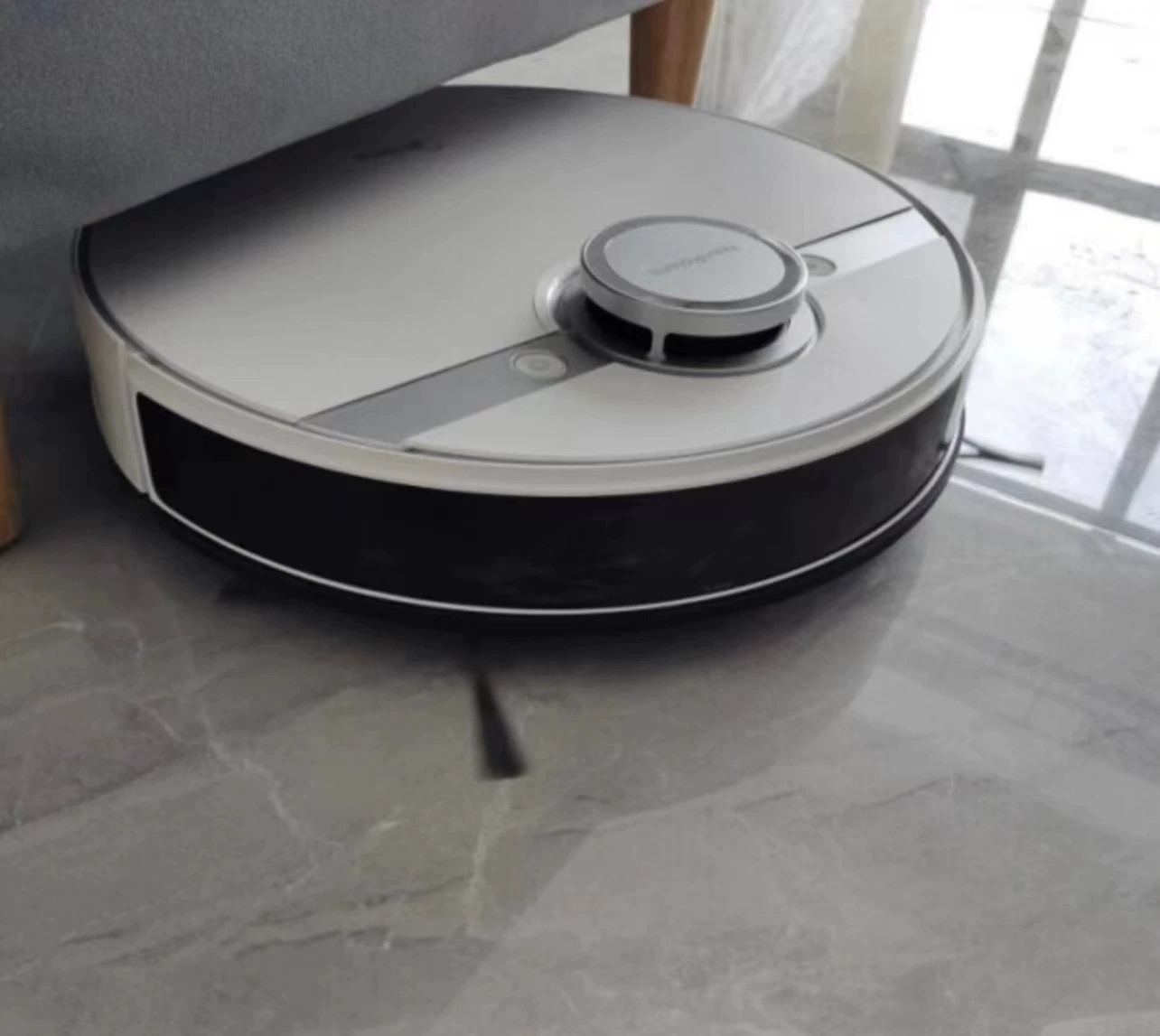 Middlea (Midea) S8+Автоматическая пыль Сканирующая робот лазерная навигационная навигация электролитическая стерилизация воды черная/белая