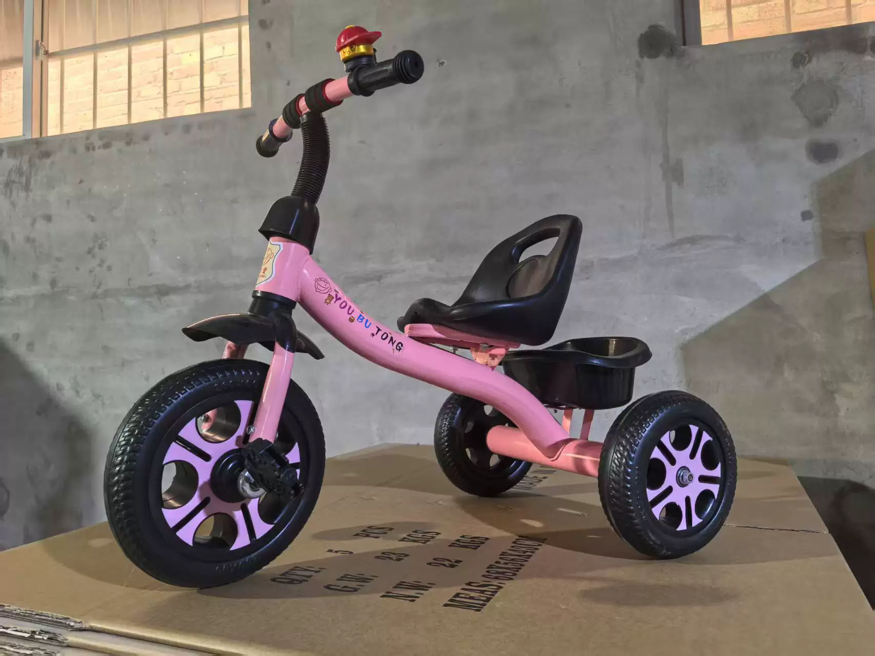 Children's tricycle 1-5 years old, bicycle can be ridden, functional handcart, pedal tricycle, children's stroller