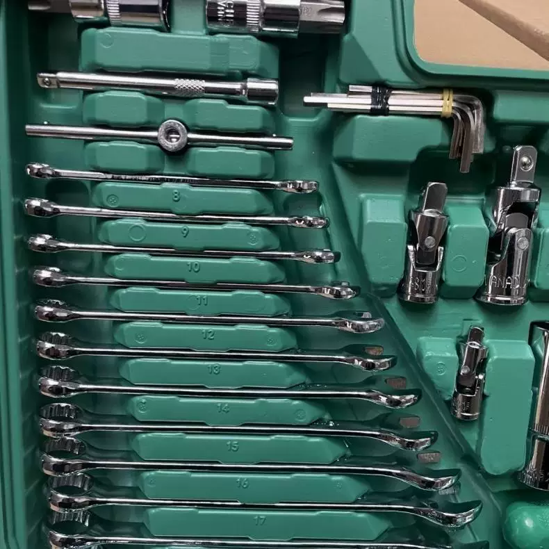 German quality auto repair tool set of 216 pieces, 72 teeth professional socket wrench set