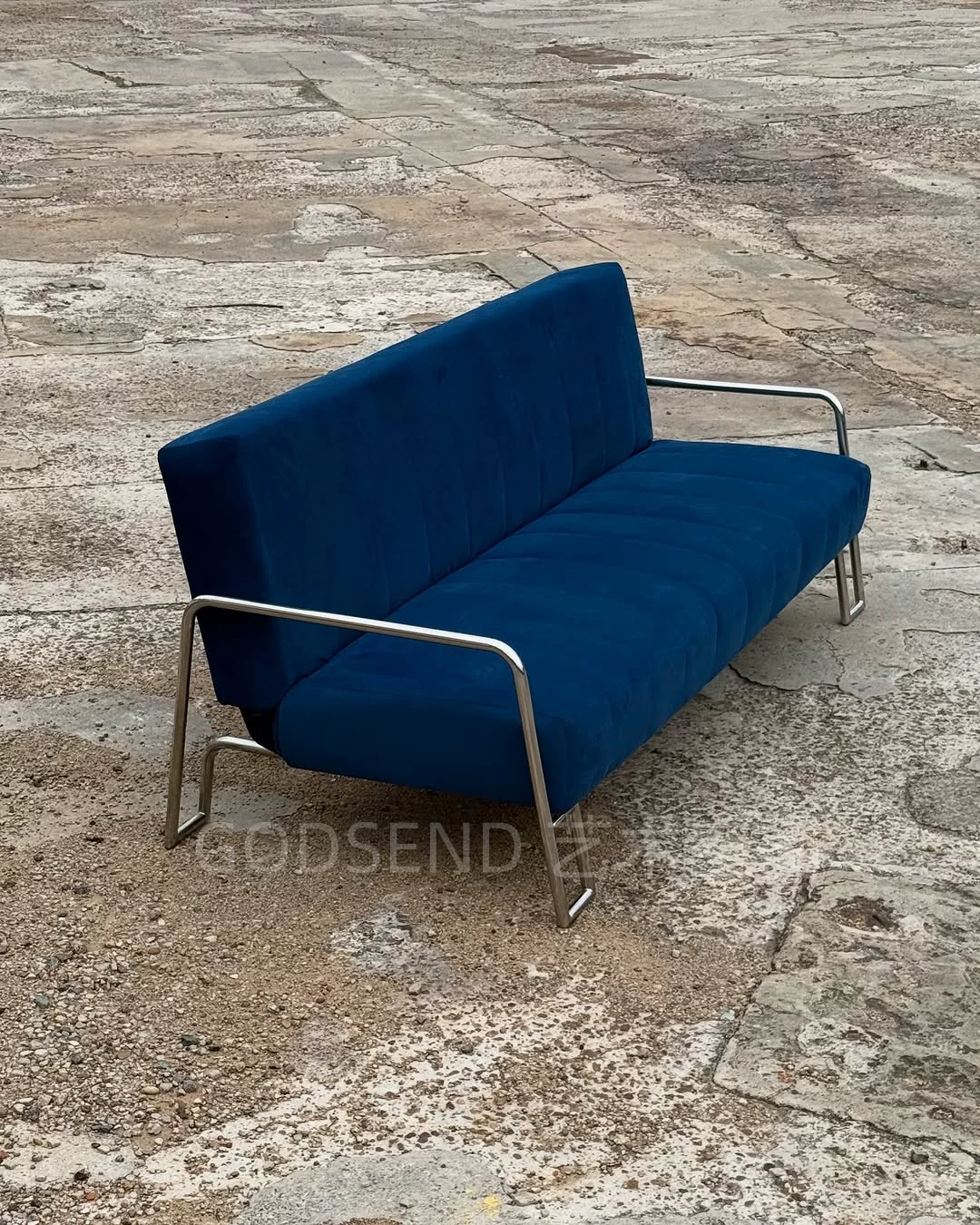 Диван-кровать в стиле Баухаус Klein Blue с каркасом из нержавеющей стали