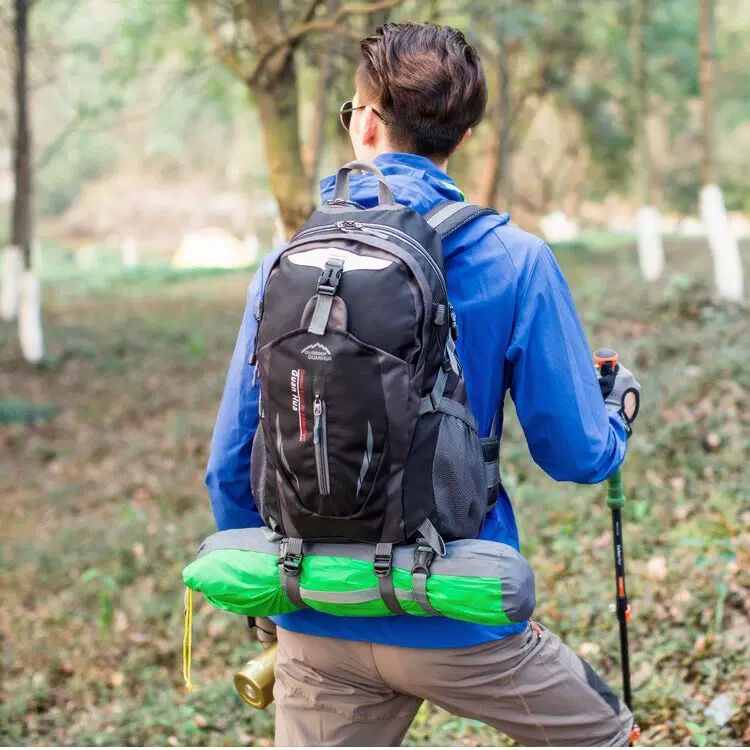 Outdoor hiking bag 40L large capacity lightweight travel backpack for men and women, waterproof riding backpack, backpack