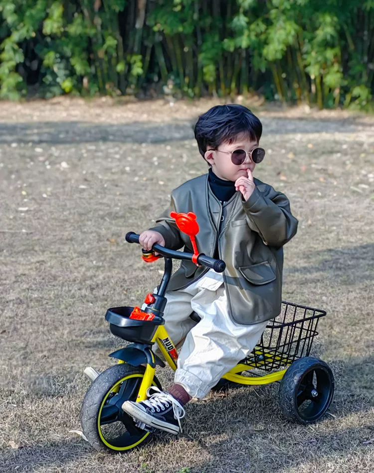 Children's tricycles, 2-3-4-5-6 years old, baby with enlarged rear bucket music, pedal bicycles