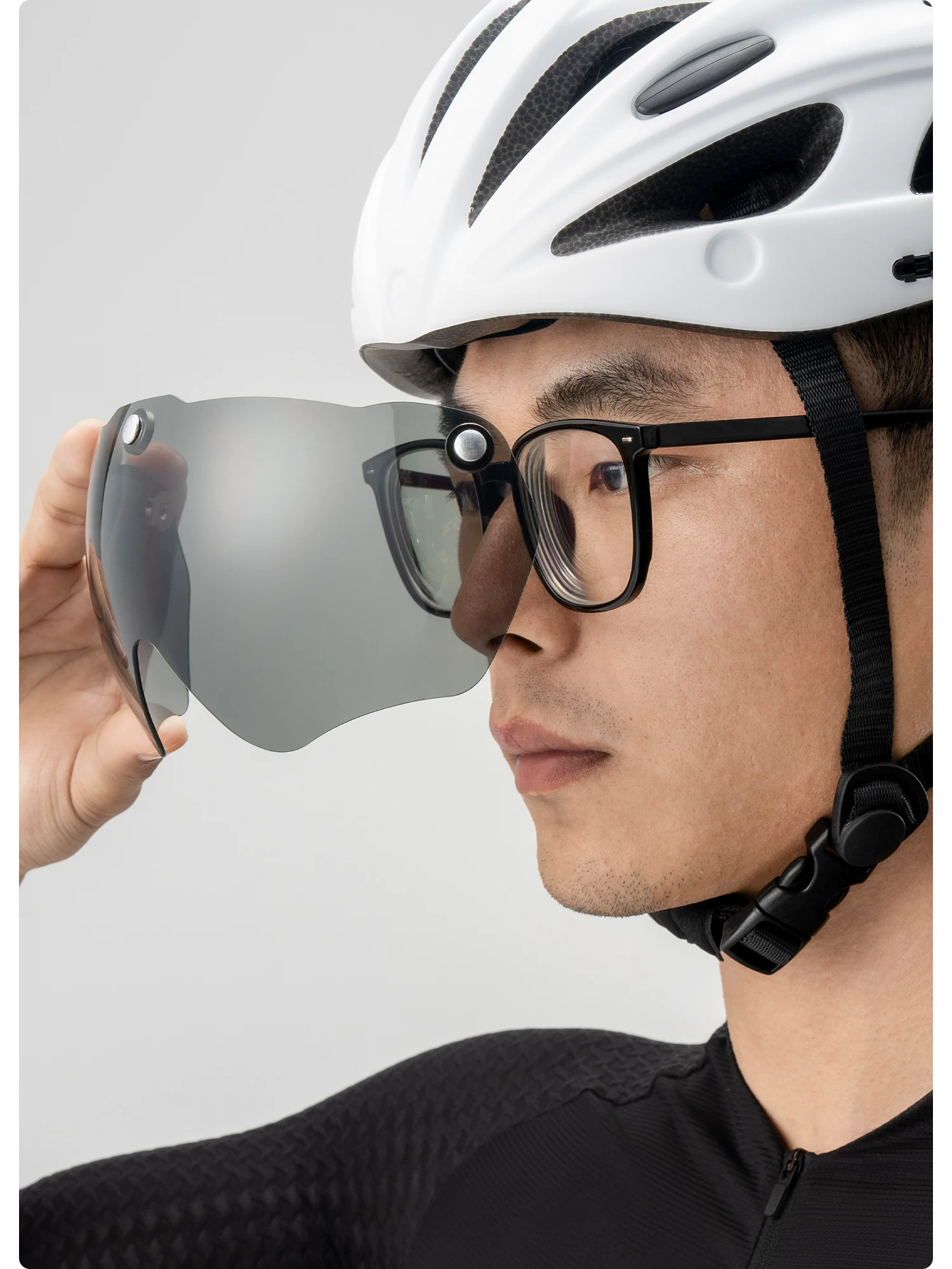 Rock Brothers bicycle helmet with goggles, one-piece molding riding helmet, men's and women's mountain road bike safety helmet