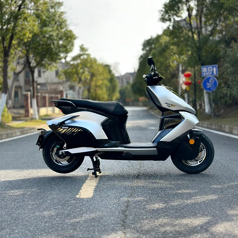 Электрический мопед Z1000 с ABS