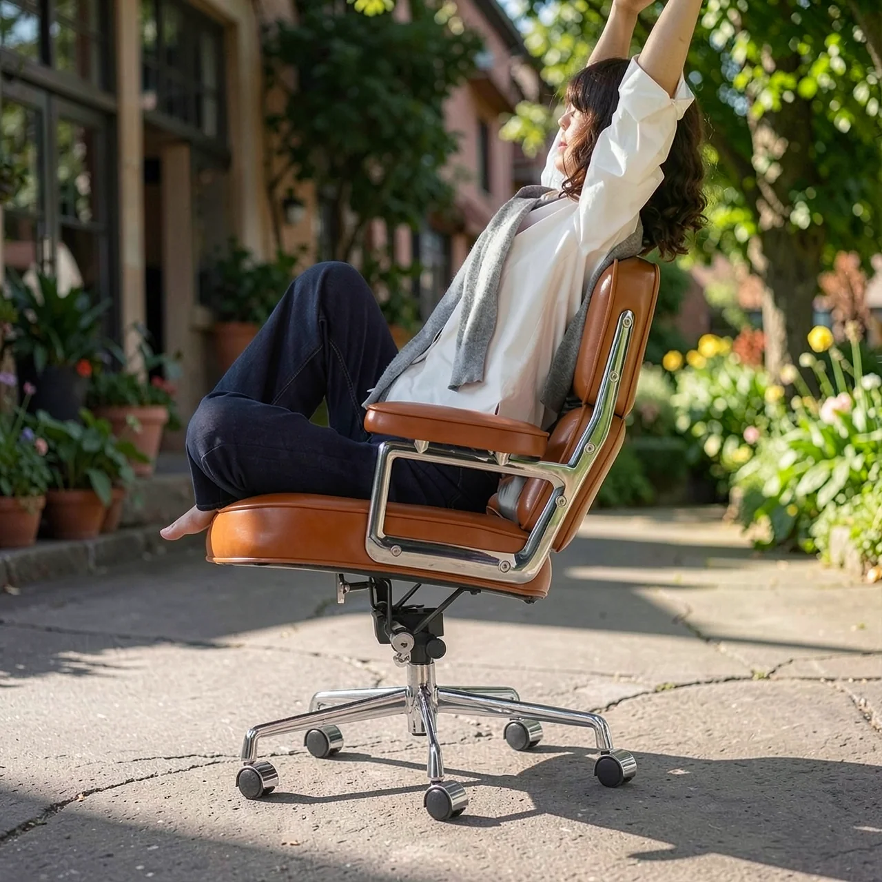 Computer chair, home office chair, comfortable sitting and lifting chair, study desk, study chair